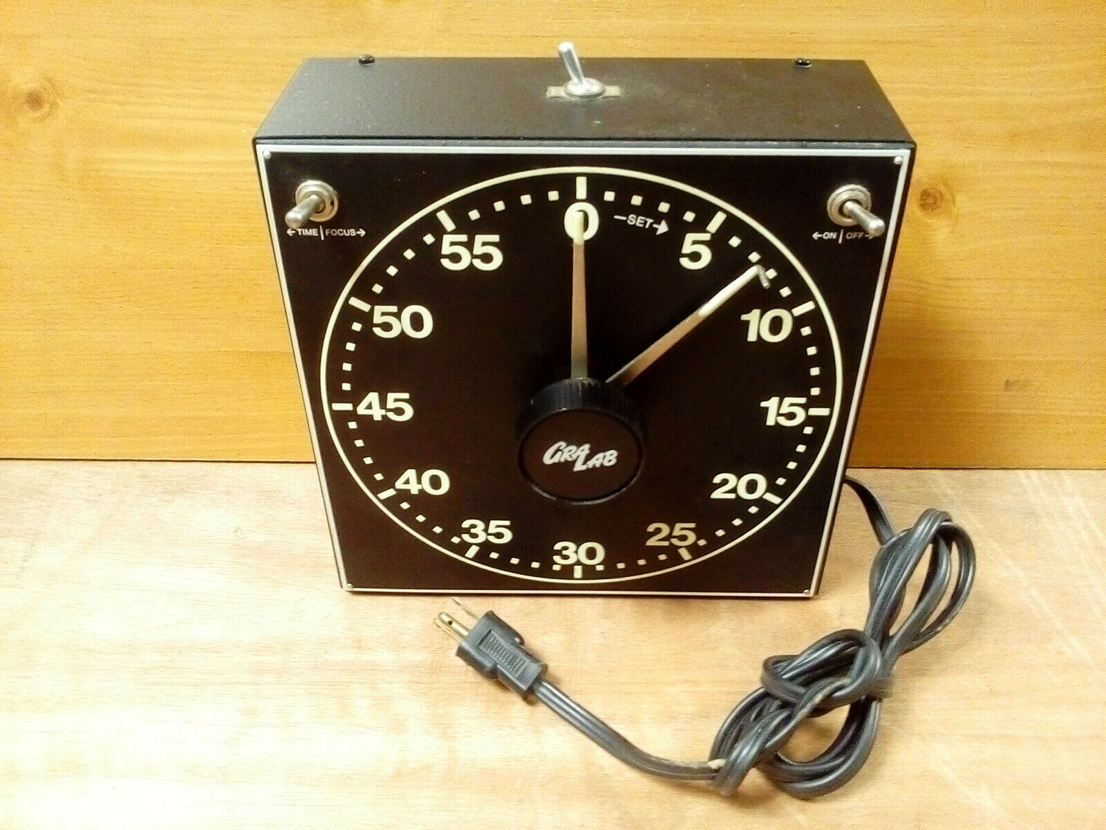 Vintage Dimco-gray Gralab Model 300 60 Minute Darkroom Timer, Tested Working