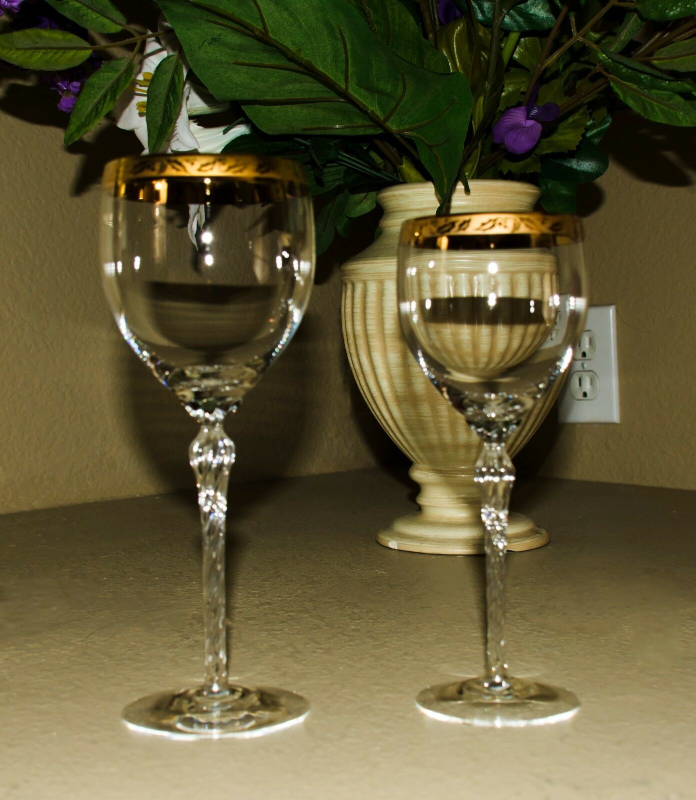 Lenox Holiday Crystal Water Or Wine Glass (s) Holly Leaves Gold Trim Excellent